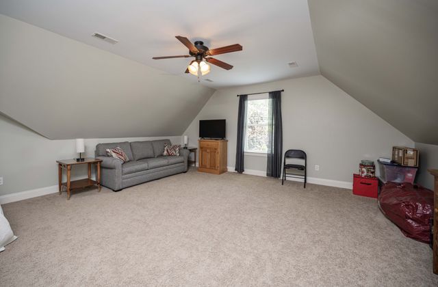 911 Wellspring Ct, Murfreesboro, TN 37130