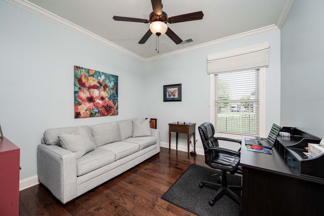 911 Wellspring Ct, Murfreesboro, TN 37130