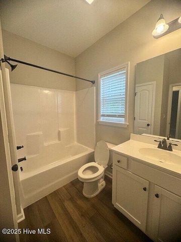 205 Buckeye Court, Jacksonville, NC 28540