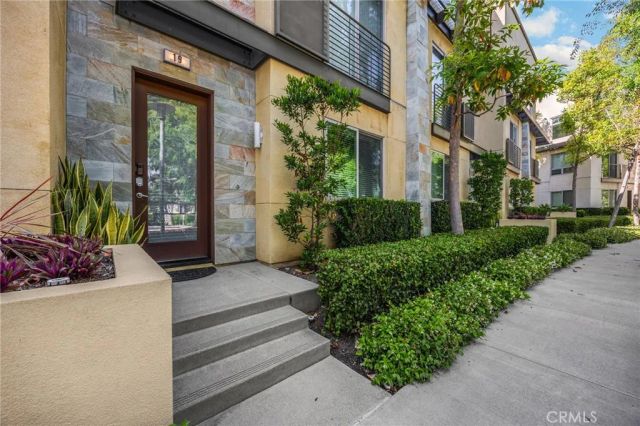 19 Delancy, Irvine, CA 92612