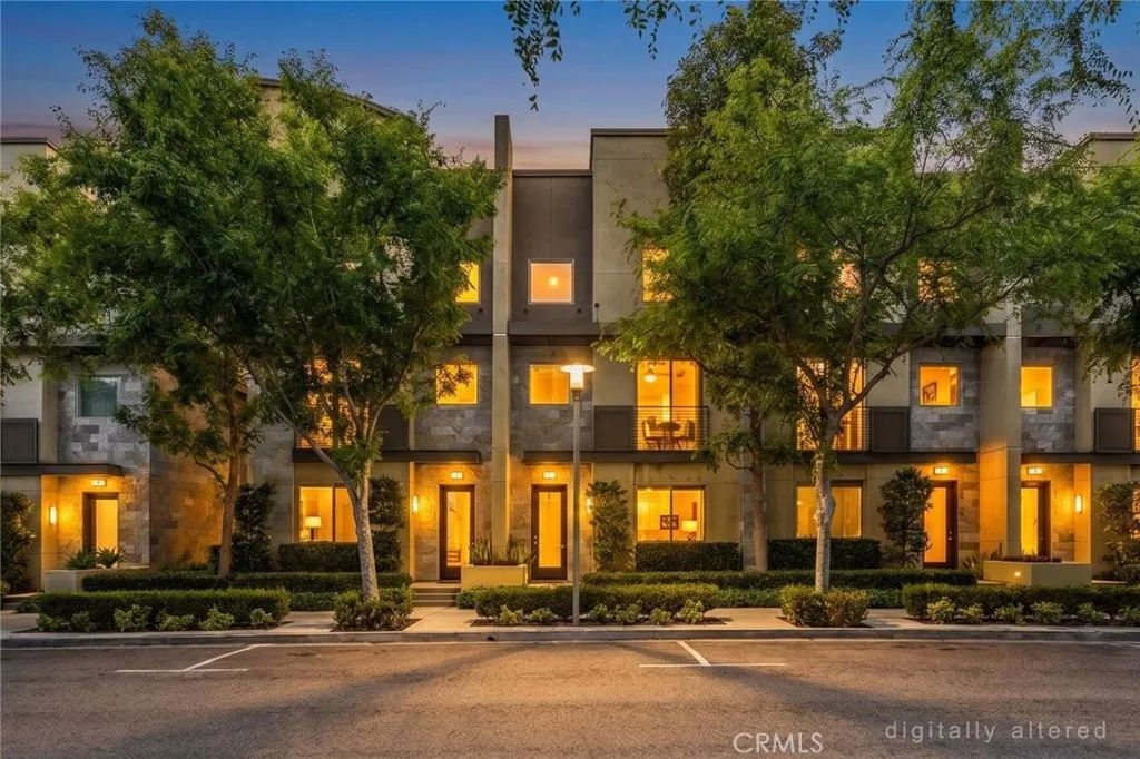 19 Delancy, Irvine, CA 92612