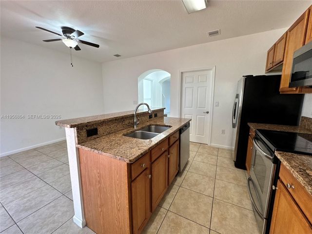 2584 SW 122nd Ter 1502, Miramar, FL 33025