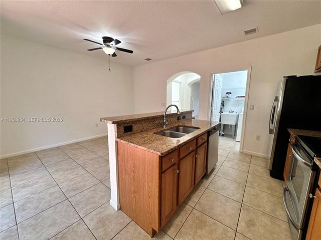 2584 SW 122nd Ter 1502, Miramar, FL 33025