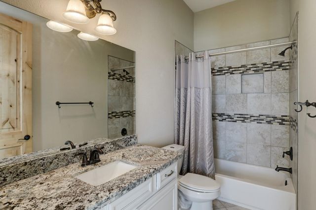 2466 Beacon Circle, League City, TX 77573