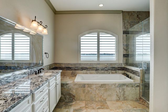 2466 Beacon Circle, League City, TX 77573