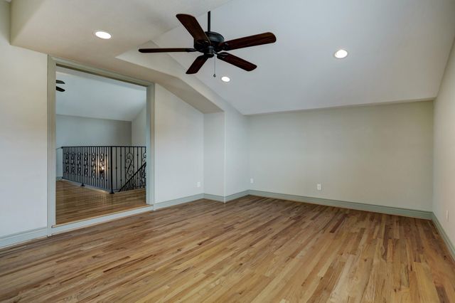 2466 Beacon Circle, League City, TX 77573