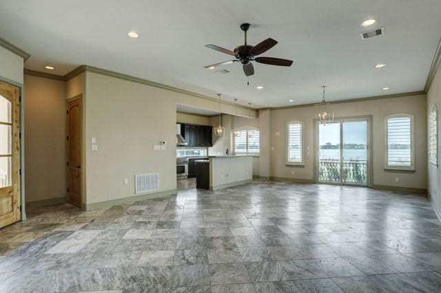 2466 Beacon Circle, League City, TX 77573