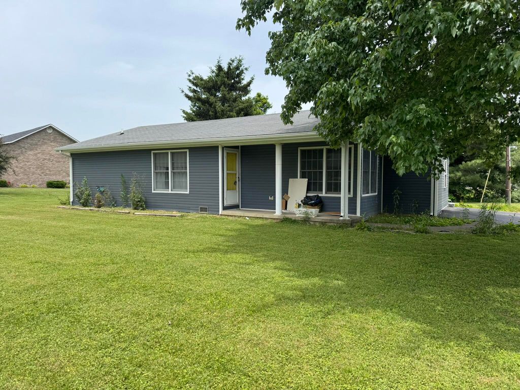 94 Old Columbia Road, Russell Springs, KY 42642