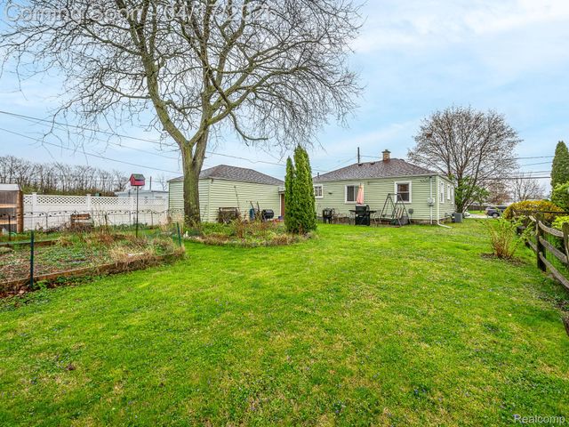 6000 Edgewood Boulevard, Monroe Charter Township, MI 48161