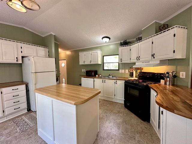 105 WHITE OAK DR, Moscow, TN 38057