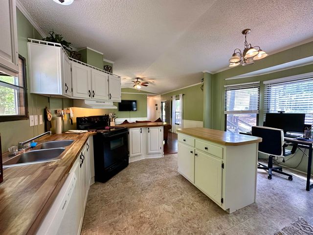 105 WHITE OAK DR, Moscow, TN 38057