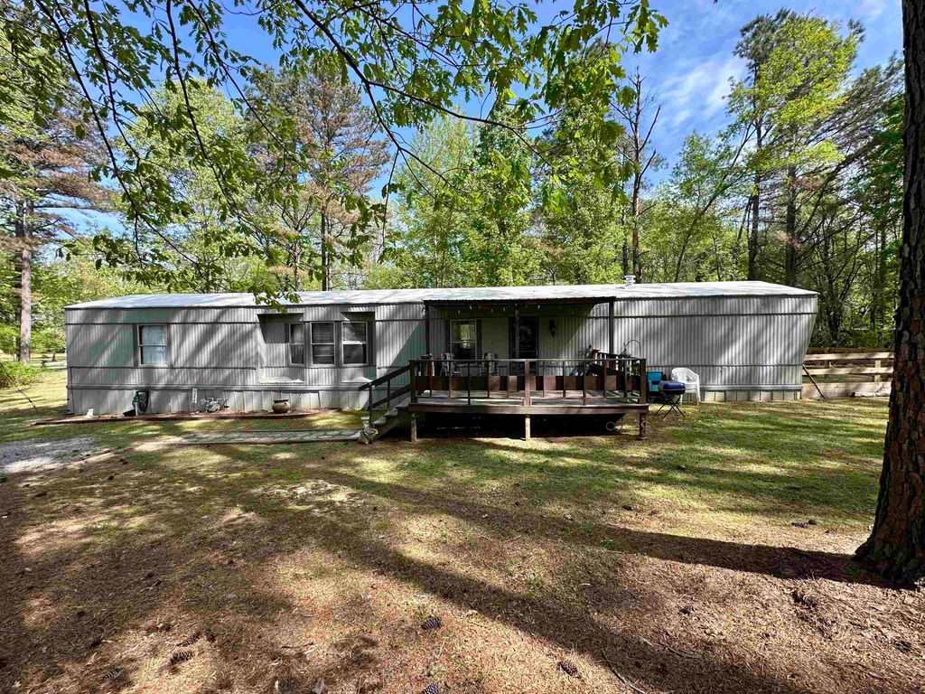 105 WHITE OAK DR, Moscow, TN 38057