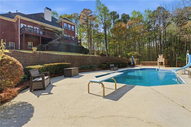 5666 Chapel Hill Road, Douglasville, GA 30135