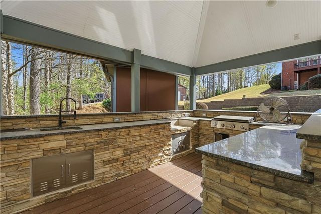 5666 Chapel Hill Road, Douglasville, GA 30135