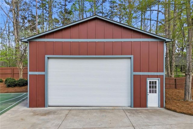 5666 Chapel Hill Road, Douglasville, GA 30135