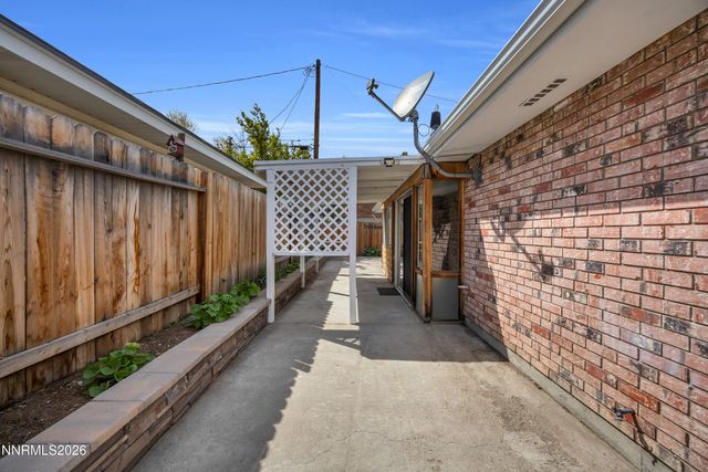 602 Poplar Street, Carson City, NV 89703