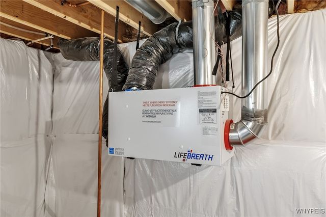 6993 Pine Lake, Pendleton, NY 14120