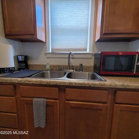 2112 E 18Th Street, Tucson, AZ 85719