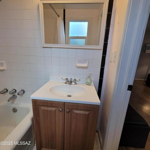 2112 E 18Th Street, Tucson, AZ 85719