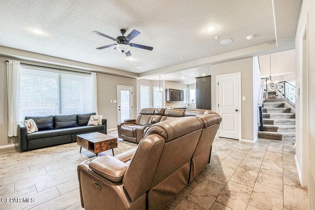 12360 STANSBURY Drive, El Paso, TX 79928