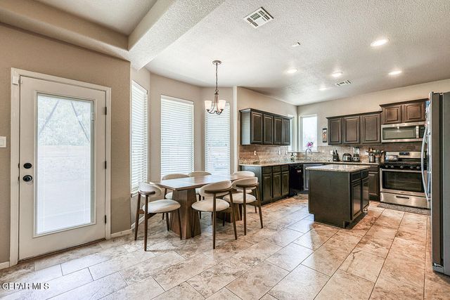 12360 STANSBURY Drive, El Paso, TX 79928