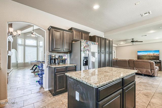 12360 STANSBURY Drive, El Paso, TX 79928