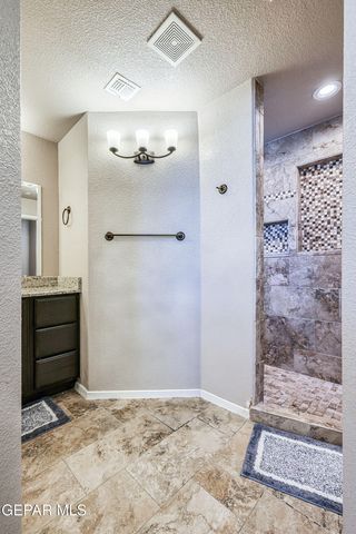 12360 STANSBURY Drive, El Paso, TX 79928