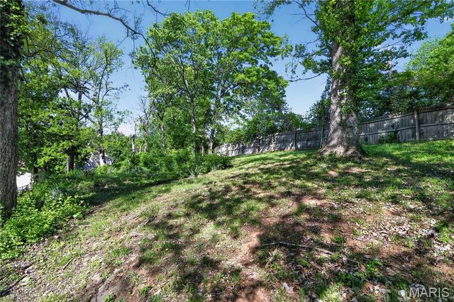 1921 Americana Way, Fenton, MO 63026
