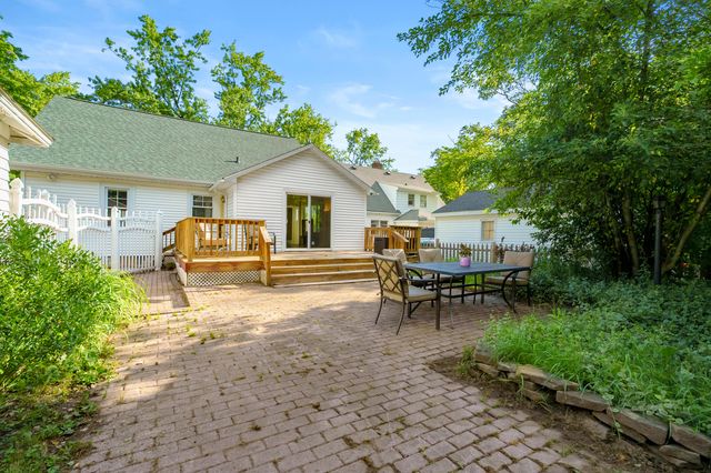1222 Lakeway Avenue, Kalamazoo, MI 49001