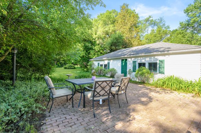 1222 Lakeway Avenue, Kalamazoo, MI 49001