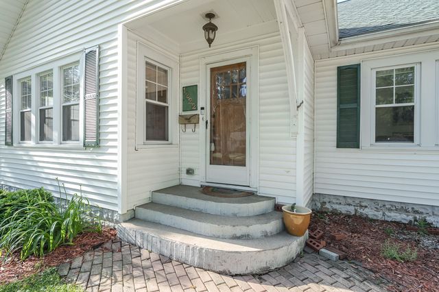 1222 Lakeway Avenue, Kalamazoo, MI 49001