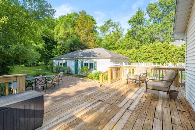 1222 Lakeway Avenue, Kalamazoo, MI 49001