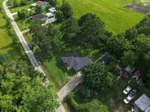 40 County Road 183, Liberty, TX 77575