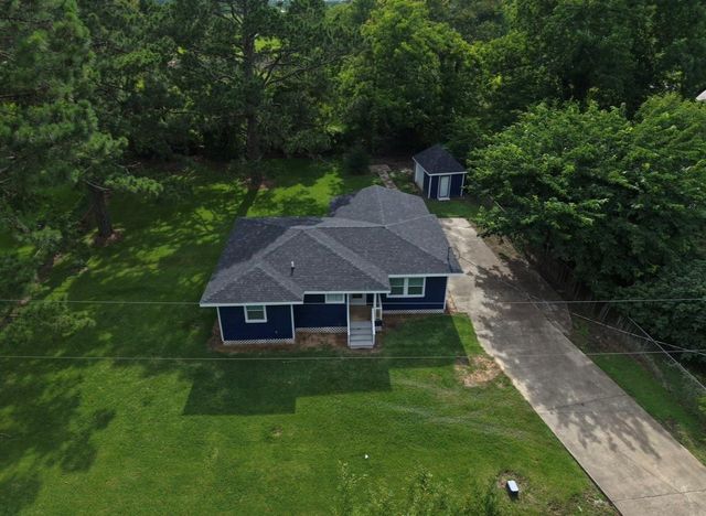 40 County Road 183, Liberty, TX 77575