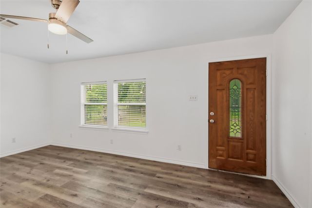 40 County Road 183, Liberty, TX 77575