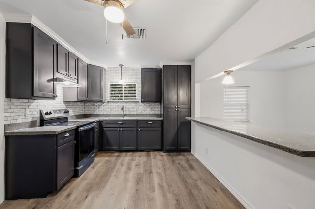 40 County Road 183, Liberty, TX 77575