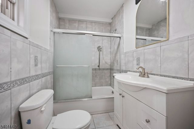 64 Willoughby St, Newark City, NJ 07112