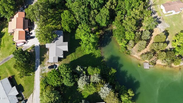 1366 Paradise Lane, Dandridge, TN 37725