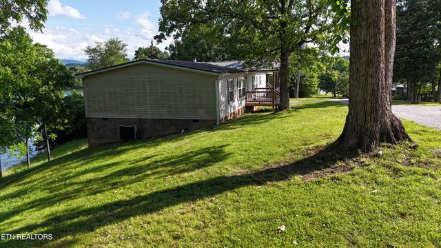 1366 Paradise Lane, Dandridge, TN 37725