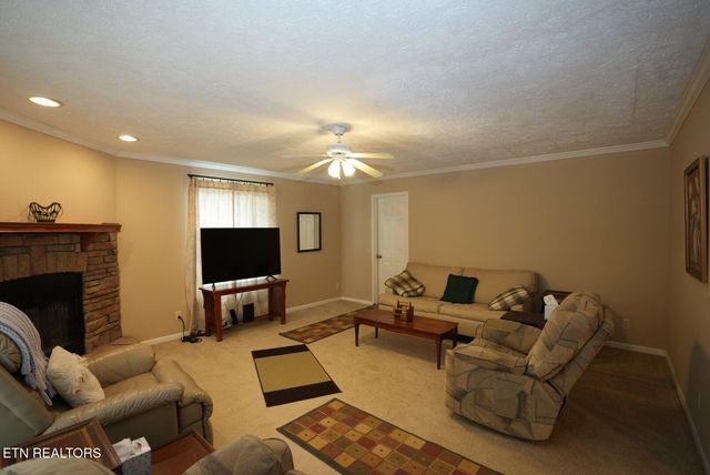 1366 Paradise Lane, Dandridge, TN 37725