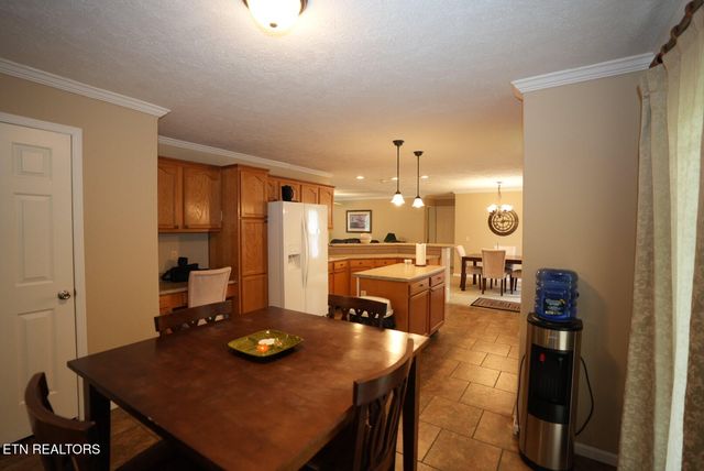 1366 Paradise Lane, Dandridge, TN 37725