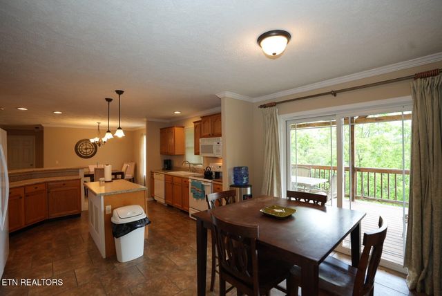 1366 Paradise Lane, Dandridge, TN 37725