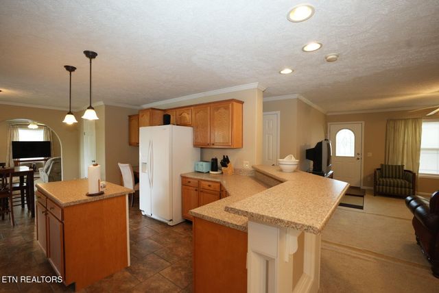 1366 Paradise Lane, Dandridge, TN 37725
