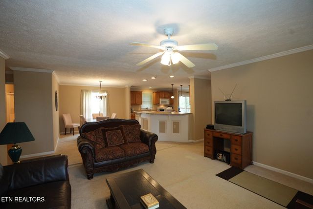 1366 Paradise Lane, Dandridge, TN 37725