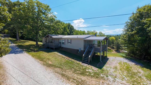 1366 Paradise Lane, Dandridge, TN 37725