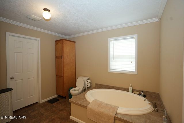 1366 Paradise Lane, Dandridge, TN 37725