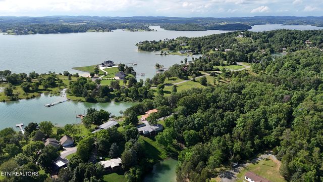 1366 Paradise Lane, Dandridge, TN 37725