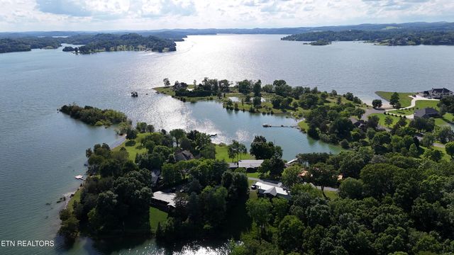 1366 Paradise Lane, Dandridge, TN 37725