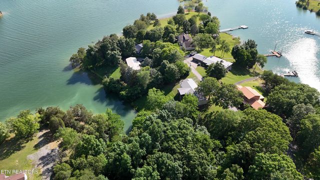 1366 Paradise Lane, Dandridge, TN 37725