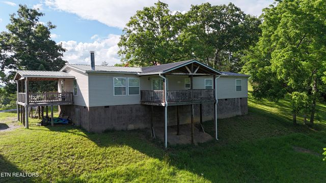 1366 Paradise Lane, Dandridge, TN 37725